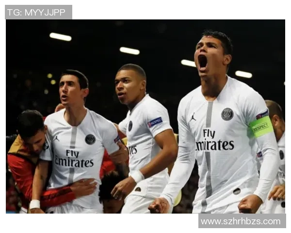 老特拉福德终场哨响:嘘声背后,是对那份失落的深情告白